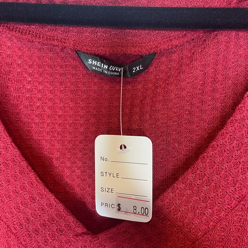 Maroon pullover sweater - Picture 3 of 3